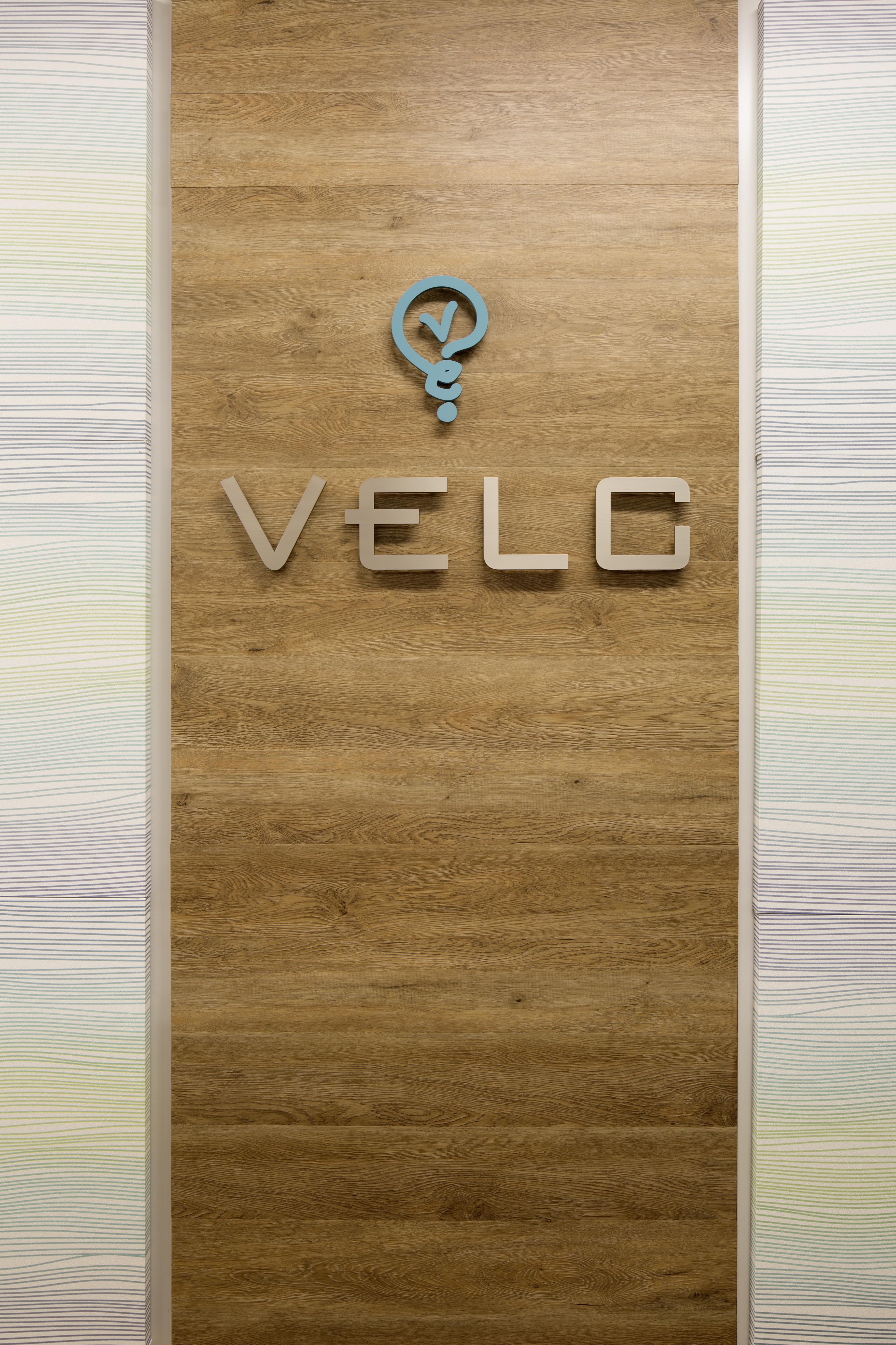 velc_office-001